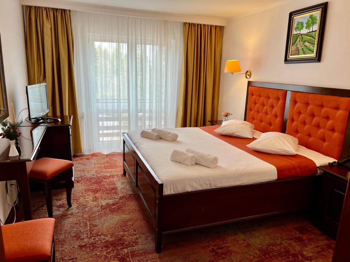 Hotel Piatra Mare Пояна-Брашов Экстерьер фото