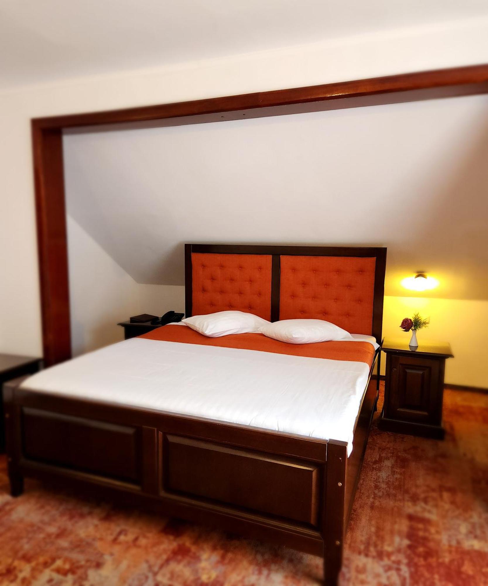 Hotel Piatra Mare Пояна-Брашов Экстерьер фото