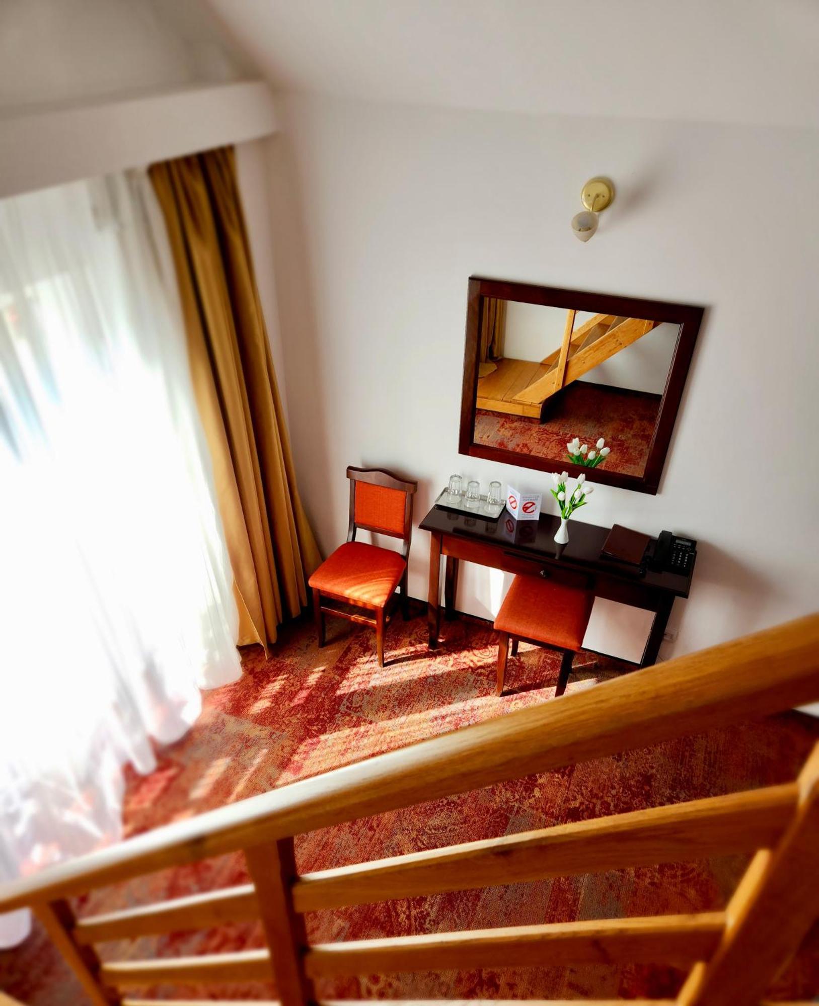 Hotel Piatra Mare Пояна-Брашов Экстерьер фото