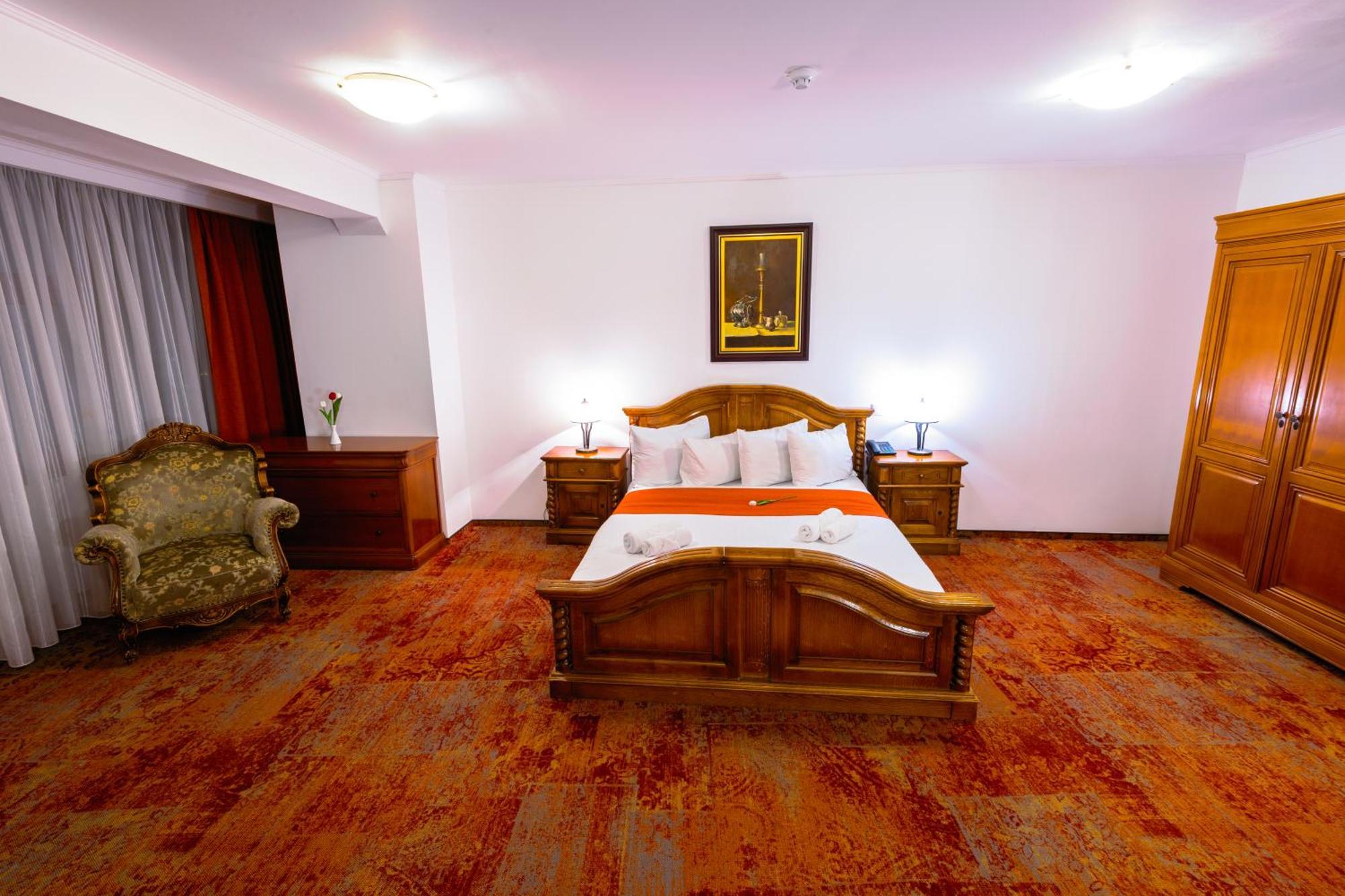 Hotel Piatra Mare Пояна-Брашов Экстерьер фото