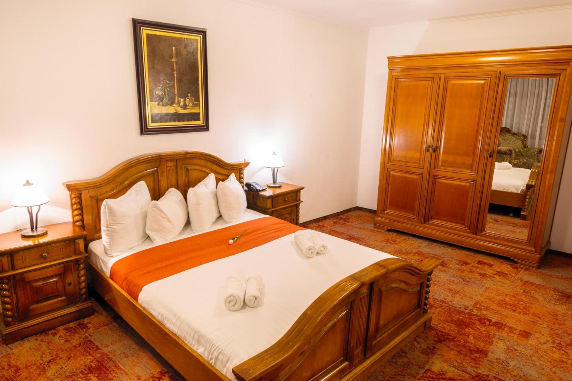 Hotel Piatra Mare Пояна-Брашов Экстерьер фото