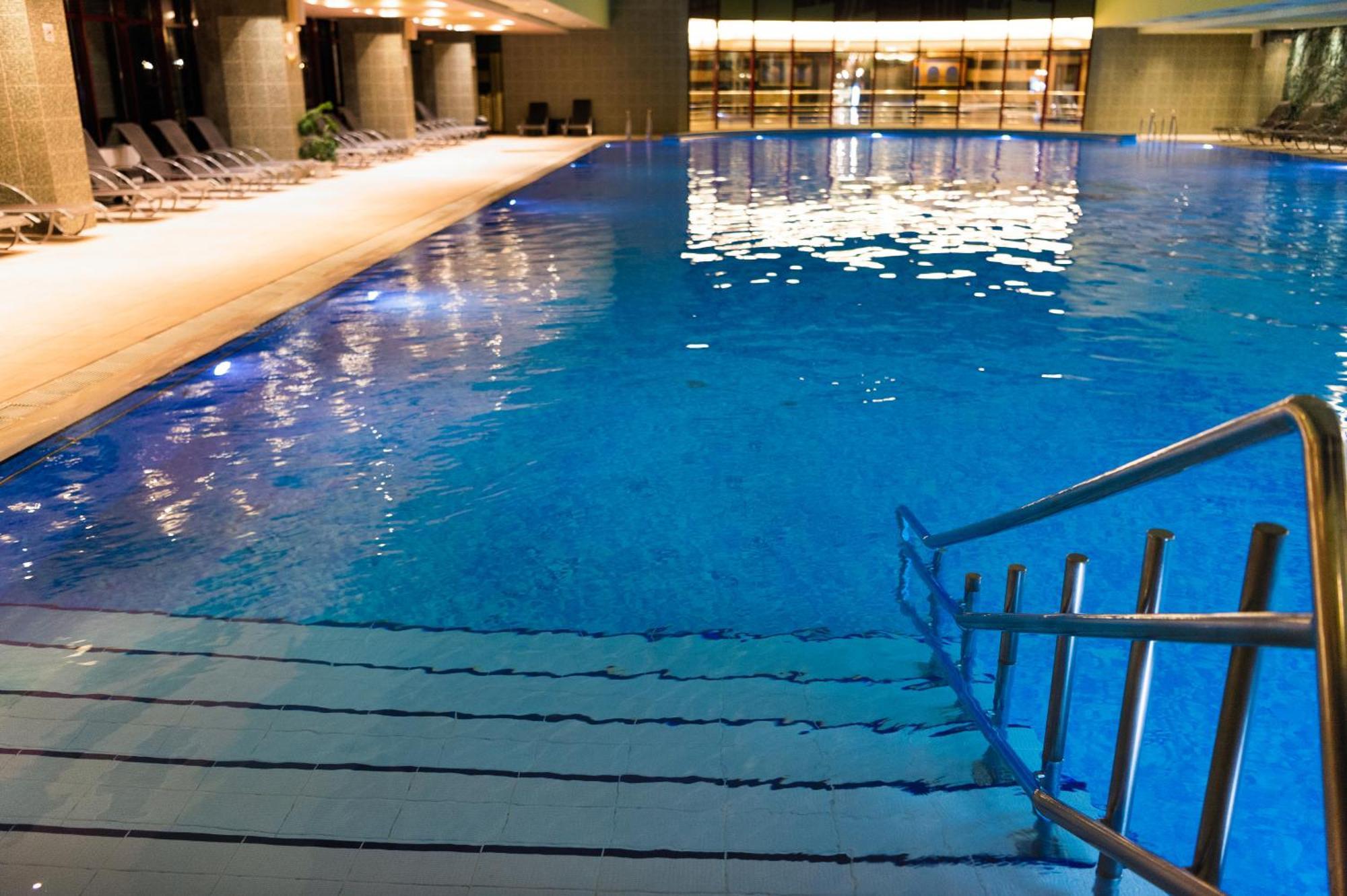 Hotel Piatra Mare Пояна-Брашов Экстерьер фото